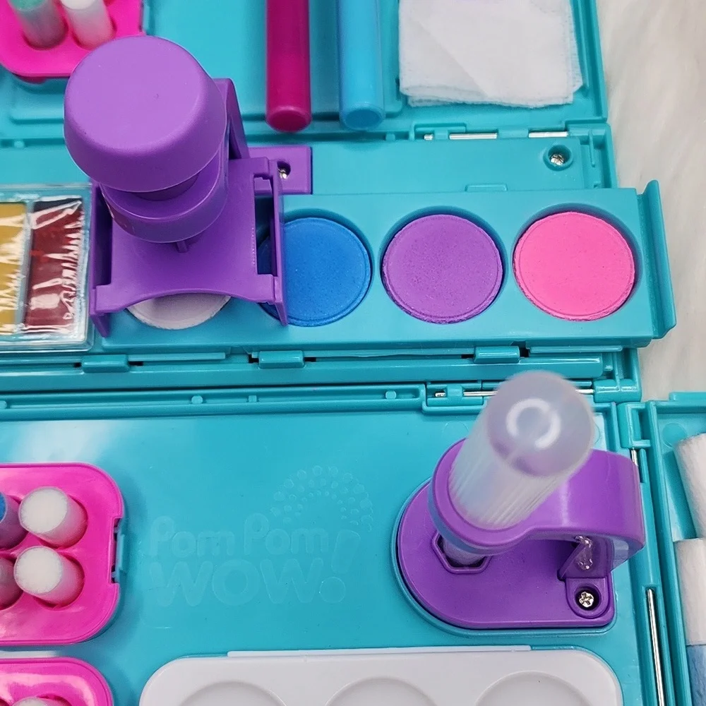 Pom Pom Wow! Decoration Station Play Set For Kids